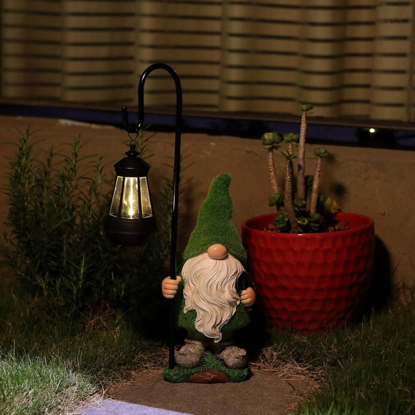 Gartenzwerg Mit Solarlaterne