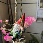 Hängender Gartenzwerg auf Schaukel - Vignette | GZLustig
