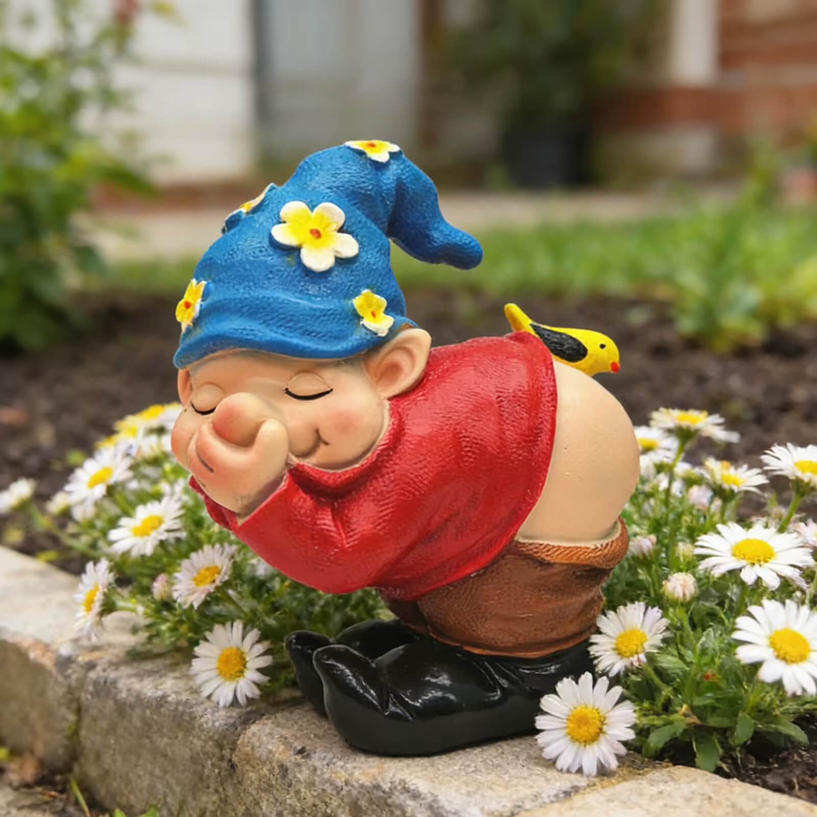 Lustiger-Gartenzwerg-mit-nacktem-Po